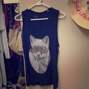 Guess “Cool Dog” Shirt size XS